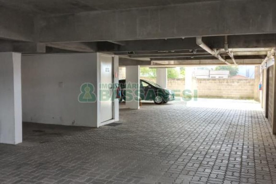 Apto Mobiliado com 40m², 1 dormitório, 1 vaga, no bairro Presidente Vargas em Caxias do Sul para Comprar