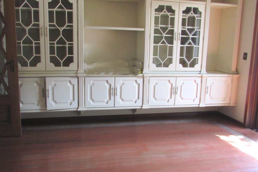 Casa com 238m², 4 dormitórios, 3 vagas, no bairro Sagrada Família em Caxias do Sul para Comprar