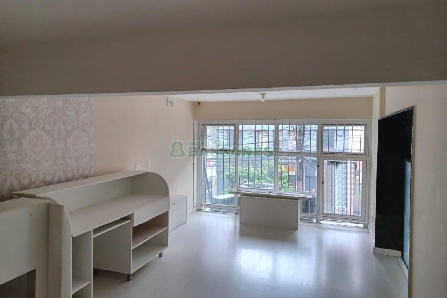 Sala com 20m², no bairro Centro em Caxias do Sul para Alugar