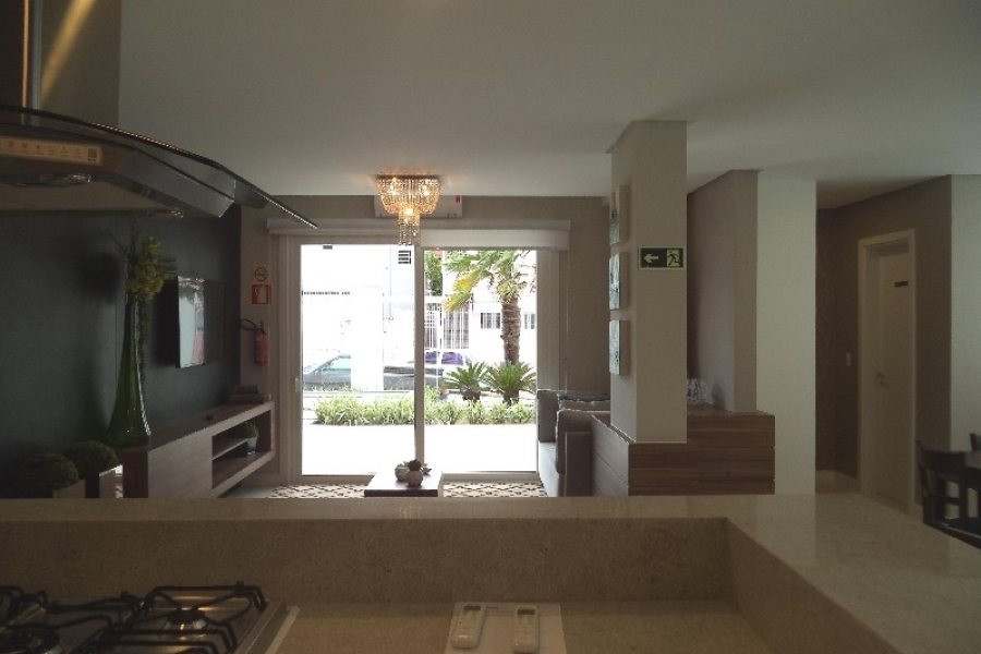 Apartamento com 78m², 2 dormitórios, 2 vagas, no bairro Panazzolo em Caxias do Sul para Comprar