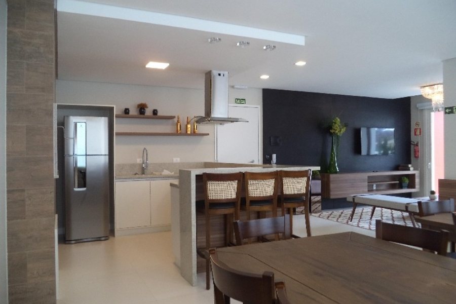 Apartamento com 78m², 2 dormitórios, 2 vagas, no bairro Panazzolo em Caxias do Sul para Comprar