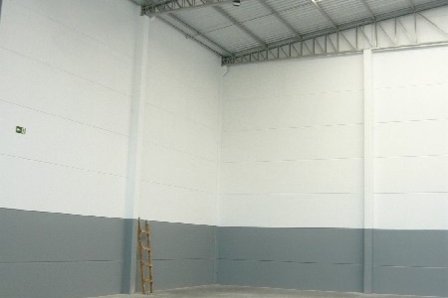Pavilhão com 576m², no bairro Marechal Floriano em Caxias do Sul para Comprar