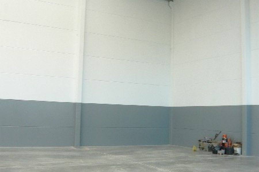 Pavilhão com 576m², no bairro Marechal Floriano em Caxias do Sul para Comprar