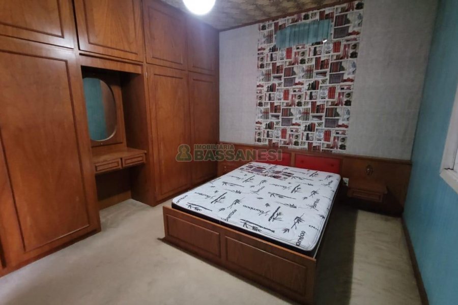 Casa com 150m², 3 dormitórios, 3 vagas, no bairro Panazzolo em Caxias do Sul para Alugar