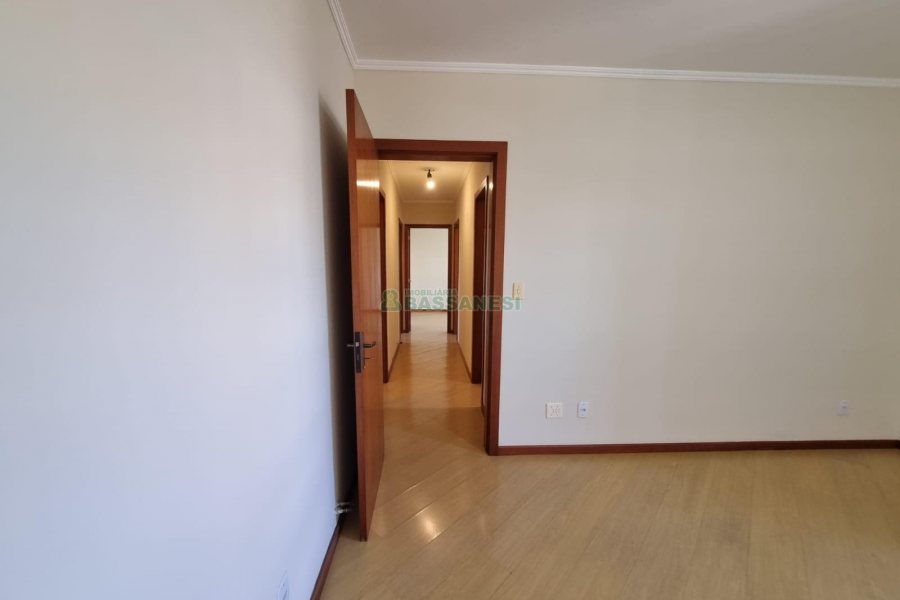 Apartamento com 120m², 3 dormitórios, 1 vaga, no bairro Rio Branco em Caxias do Sul para Alugar