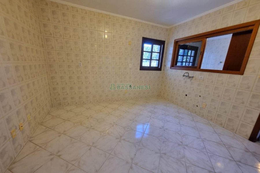 Apartamento com 120m², 3 dormitórios, 1 vaga, no bairro Rio Branco em Caxias do Sul para Alugar