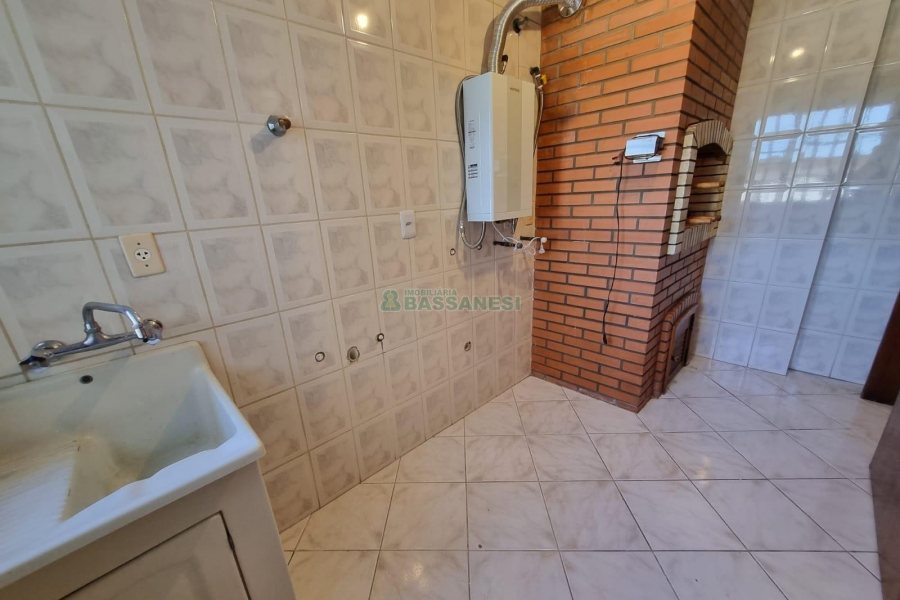 Apartamento com 120m², 3 dormitórios, 1 vaga, no bairro Rio Branco em Caxias do Sul para Alugar