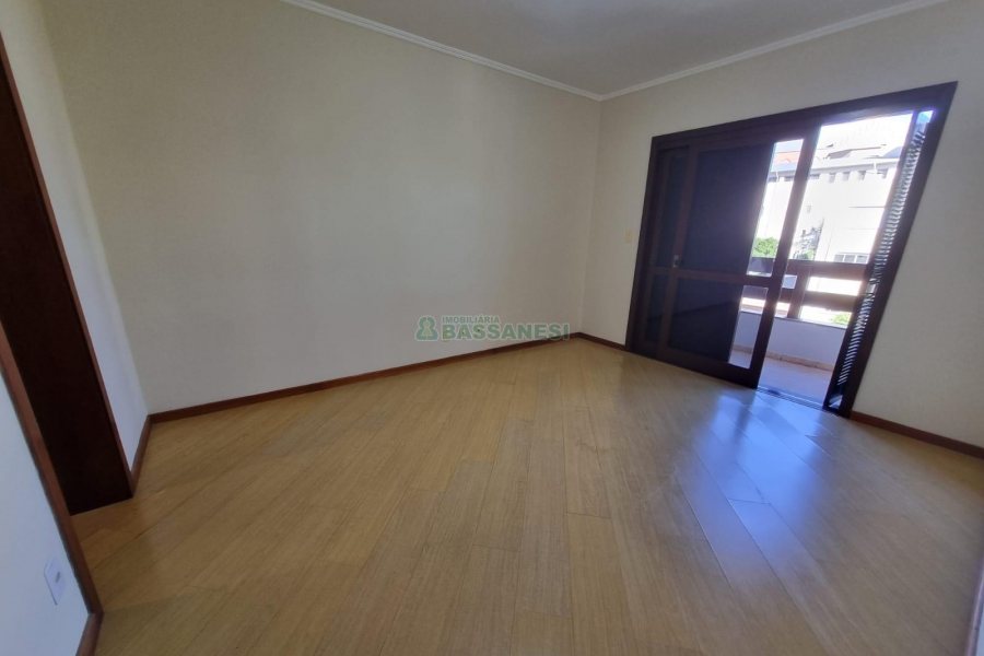 Apartamento com 120m², 3 dormitórios, 1 vaga, no bairro Rio Branco em Caxias do Sul para Alugar