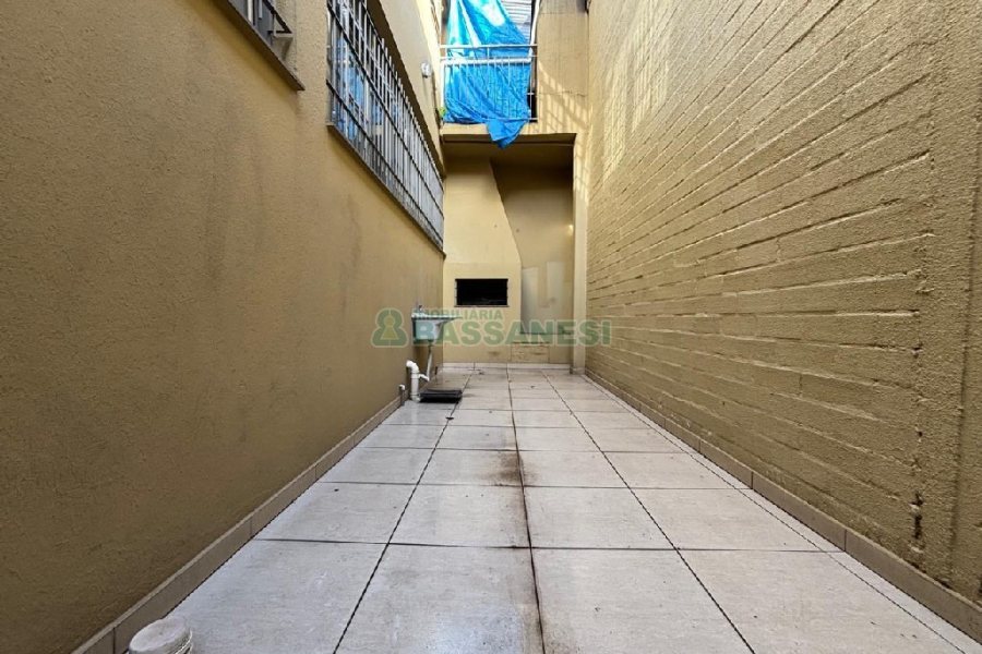 Loja com 220m², no bairro Kayser em Caxias do Sul para Alugar