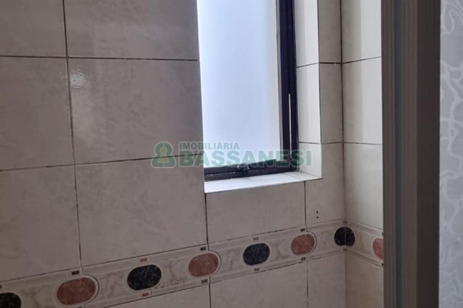 Apartamento com 90m², 2 dormitórios, 1 vaga, no bairro Madureira em Caxias do Sul para Alugar ou Comprar