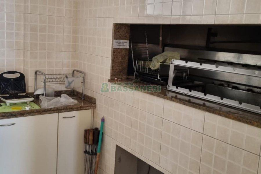 Apartamento com 90m², 2 dormitórios, 1 vaga, no bairro Madureira em Caxias do Sul para Alugar ou Comprar