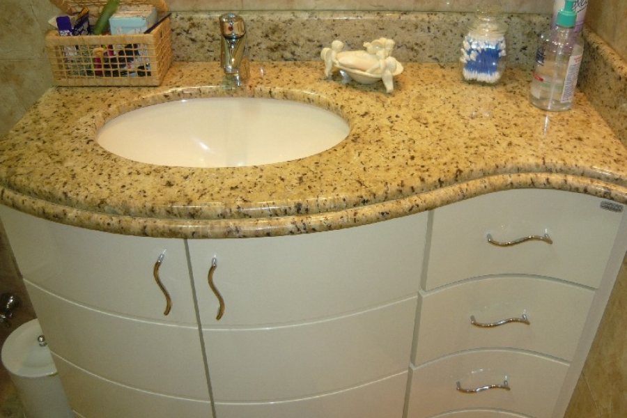 Apartamento com 96m², 3 dormitórios, 2 vagas, no bairro Centro em Caxias do Sul para Comprar