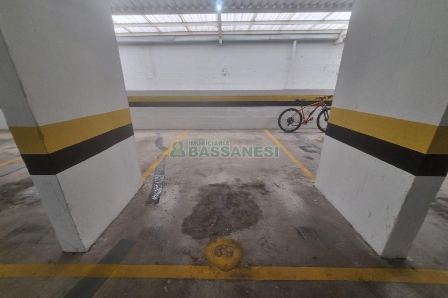 Apartamento com 52m², 1 dormitório, 1 vaga, no bairro Lourdes em Caxias do Sul para Alugar