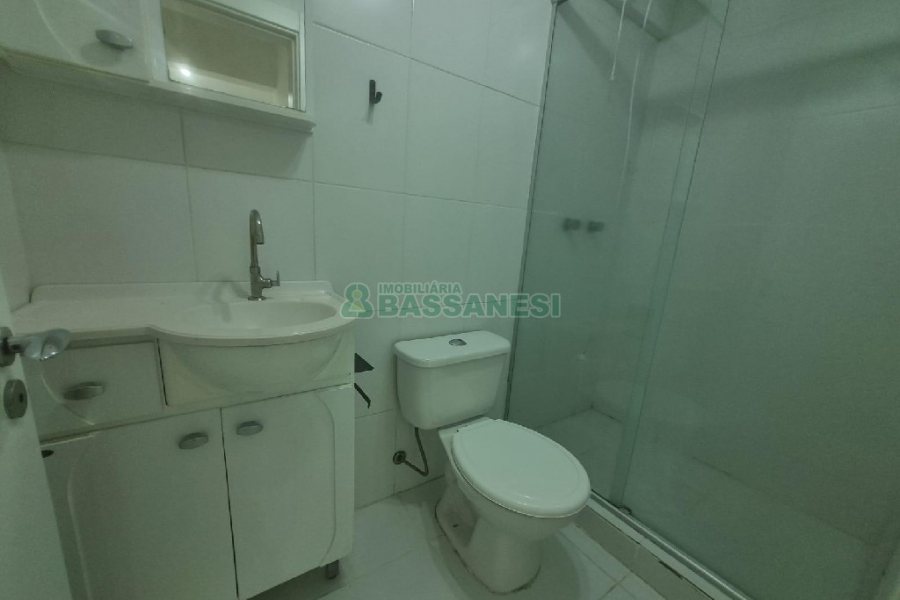 Apartamento com 52m², 1 dormitório, 1 vaga, no bairro Lourdes em Caxias do Sul para Alugar