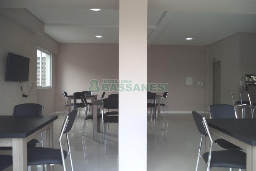 Apartamento com 52m², 1 dormitório, 1 vaga, no bairro Lourdes em Caxias do Sul para Alugar