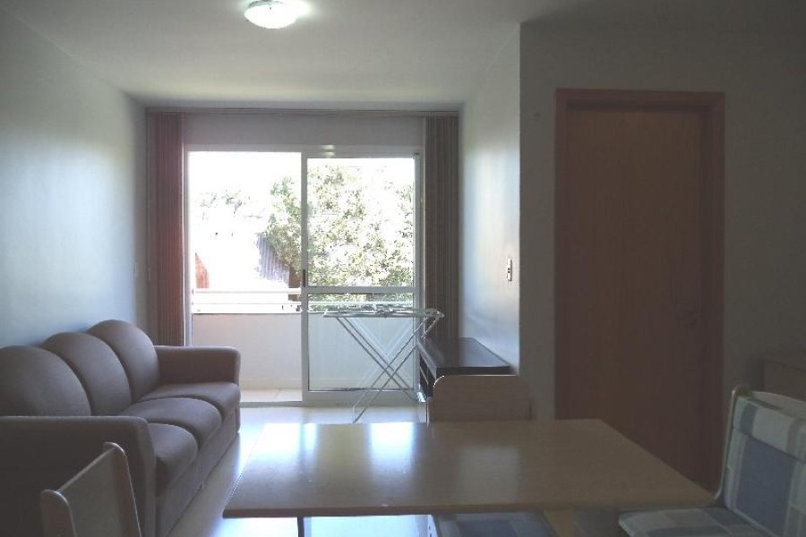 Apto Mobiliado com 45m², 1 dormitório, 1 vaga, no bairro Petrópolis em Caxias do Sul para Comprar