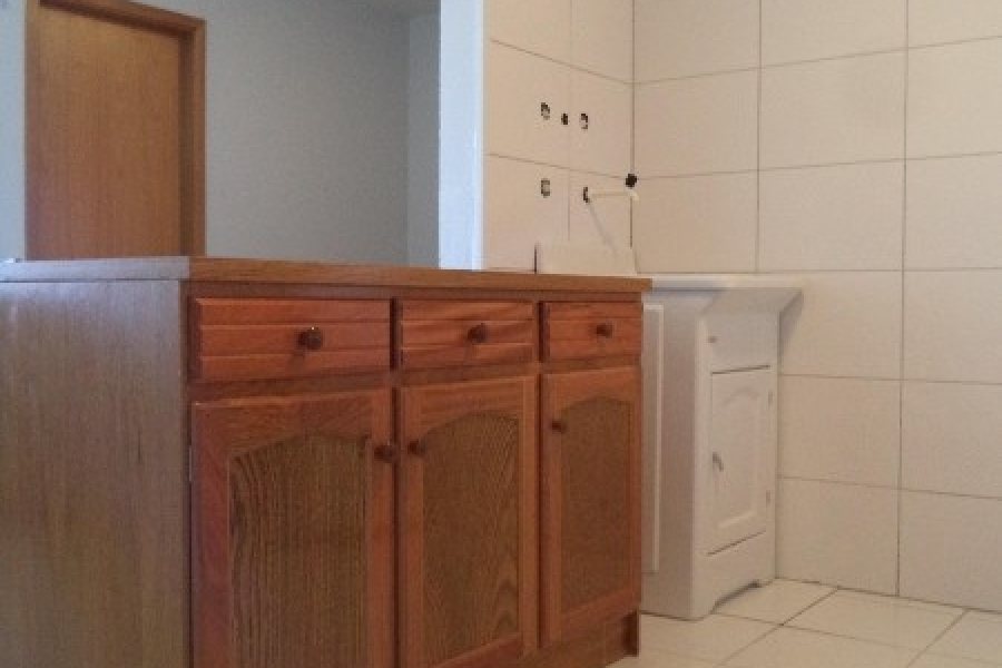 Apto Mobiliado com 45m², 1 dormitório, 1 vaga, no bairro Petrópolis em Caxias do Sul para Comprar