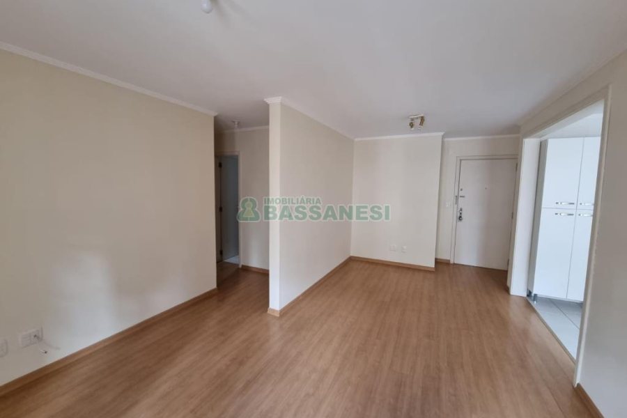 Apartamento com 67m², 2 dormitórios, 2 vagas, no bairro Panazzolo em Caxias do Sul para Comprar