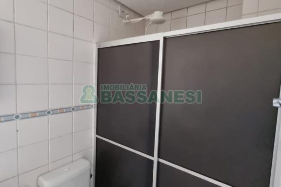 Apartamento com 67m², 2 dormitórios, 2 vagas, no bairro Panazzolo em Caxias do Sul para Comprar