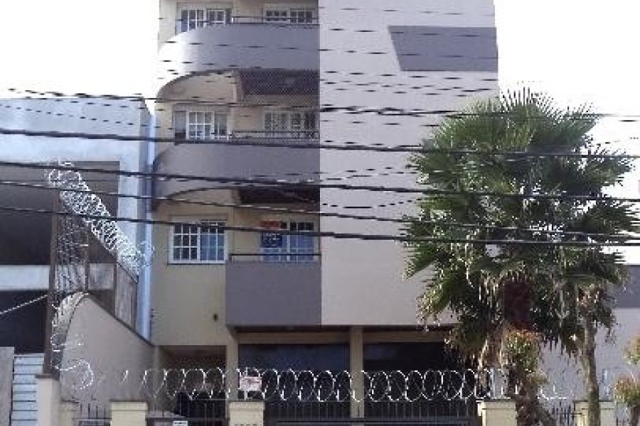 Apartamento com 67m², 2 dormitórios, 2 vagas, no bairro Panazzolo em Caxias do Sul para Comprar