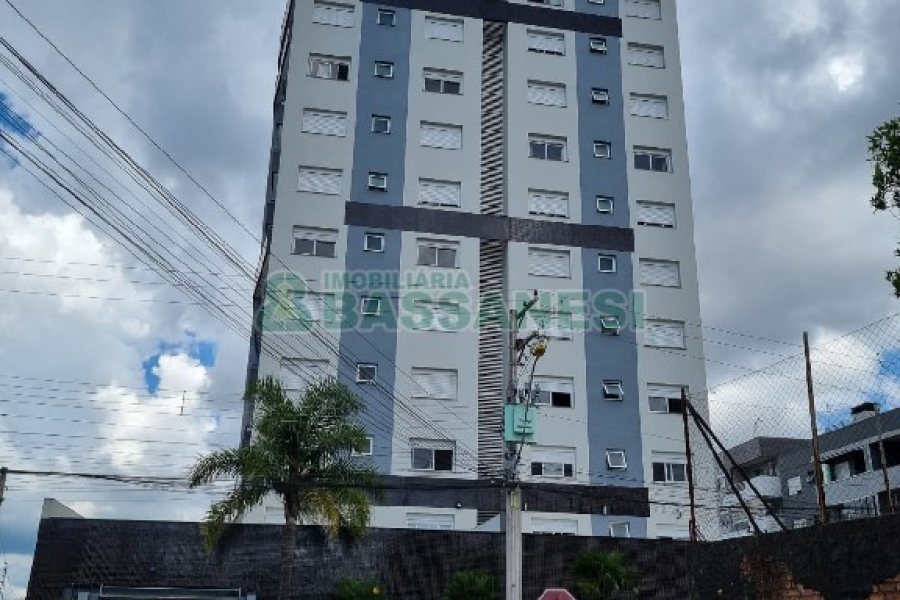 Apartamento com 106m², 3 dormitórios, 2 vagas, no bairro Panazzolo em Caxias do Sul para Comprar