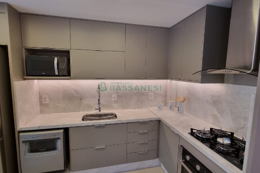 Apartamento com 106m², 3 dormitórios, 2 vagas, no bairro Panazzolo em Caxias do Sul para Comprar