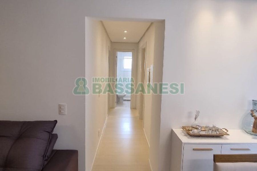 Apartamento com 106m², 3 dormitórios, 2 vagas, no bairro Panazzolo em Caxias do Sul para Comprar