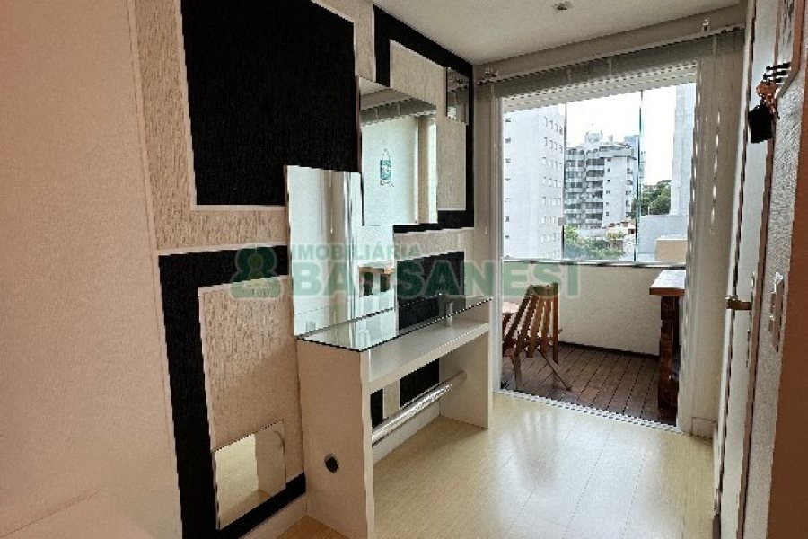 Apto Mobiliado com 85m², 2 dormitórios, 1 vaga, no bairro Panazzolo em Caxias do Sul para Alugar