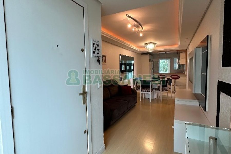 Apto Mobiliado com 85m², 2 dormitórios, 1 vaga, no bairro Panazzolo em Caxias do Sul para Alugar