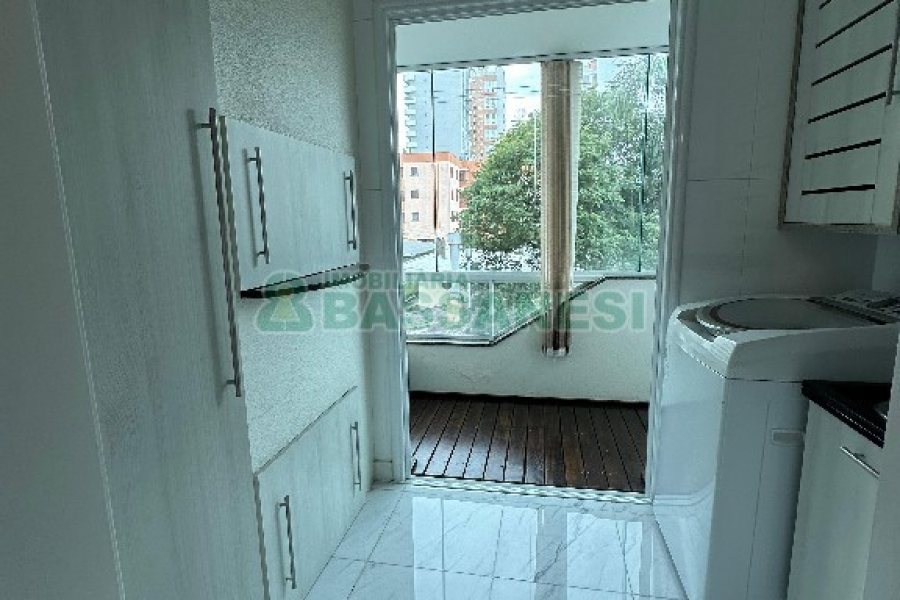 Apto Mobiliado com 85m², 2 dormitórios, 1 vaga, no bairro Panazzolo em Caxias do Sul para Alugar