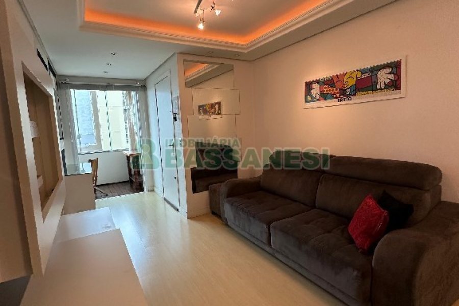 Apto Mobiliado com 85m², 2 dormitórios, 1 vaga, no bairro Panazzolo em Caxias do Sul para Alugar