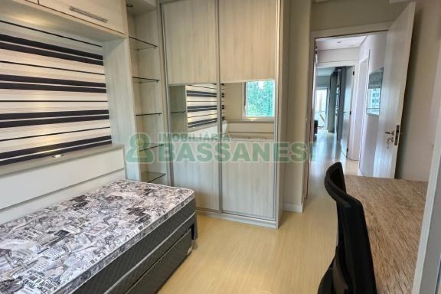 Apto Mobiliado com 85m², 2 dormitórios, 1 vaga, no bairro Panazzolo em Caxias do Sul para Alugar