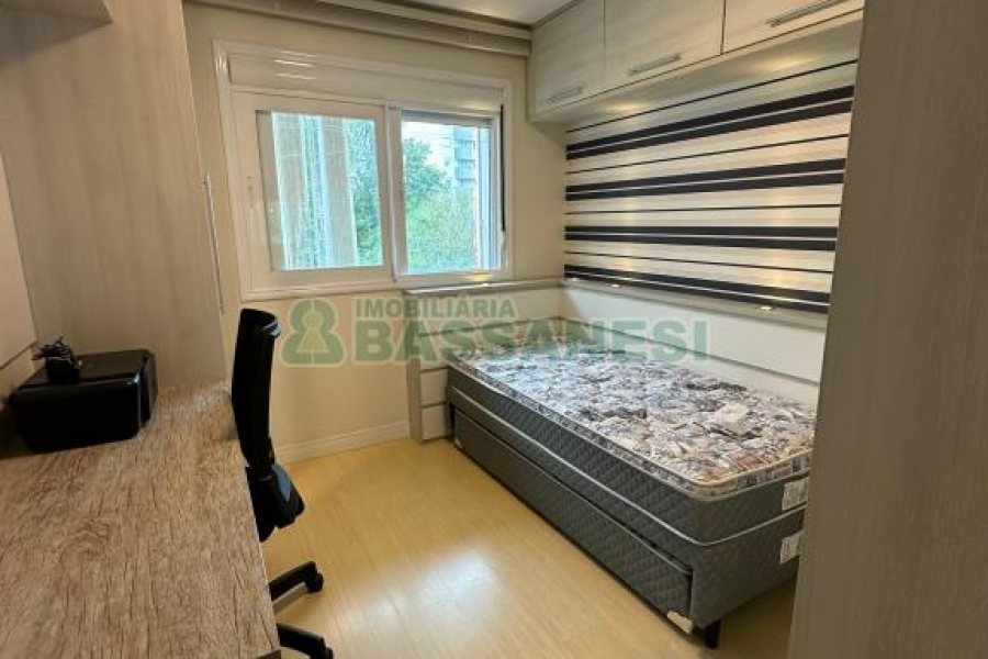 Apto Mobiliado com 85m², 2 dormitórios, 1 vaga, no bairro Panazzolo em Caxias do Sul para Alugar