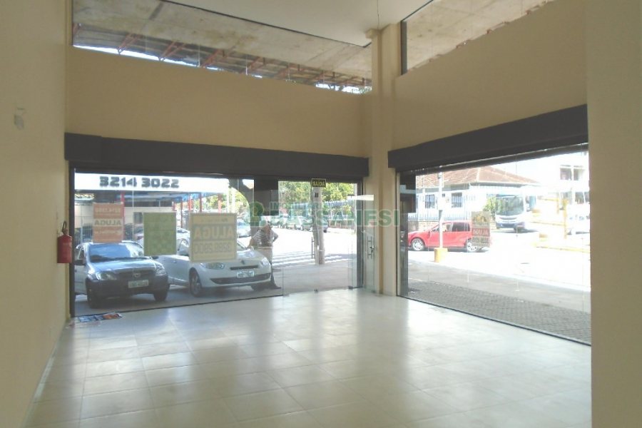 Loja com 97m², no bairro Pio X em Caxias do Sul para Alugar