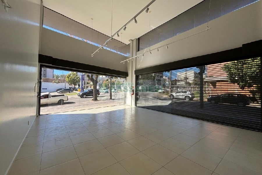 Loja com 97m², no bairro Pio X em Caxias do Sul para Alugar