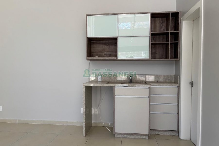 Loja com 97m², no bairro Pio X em Caxias do Sul para Alugar