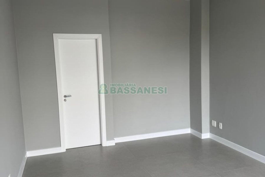 Loja com 25m², no bairro Cristo Redentor em Caxias do Sul para Alugar