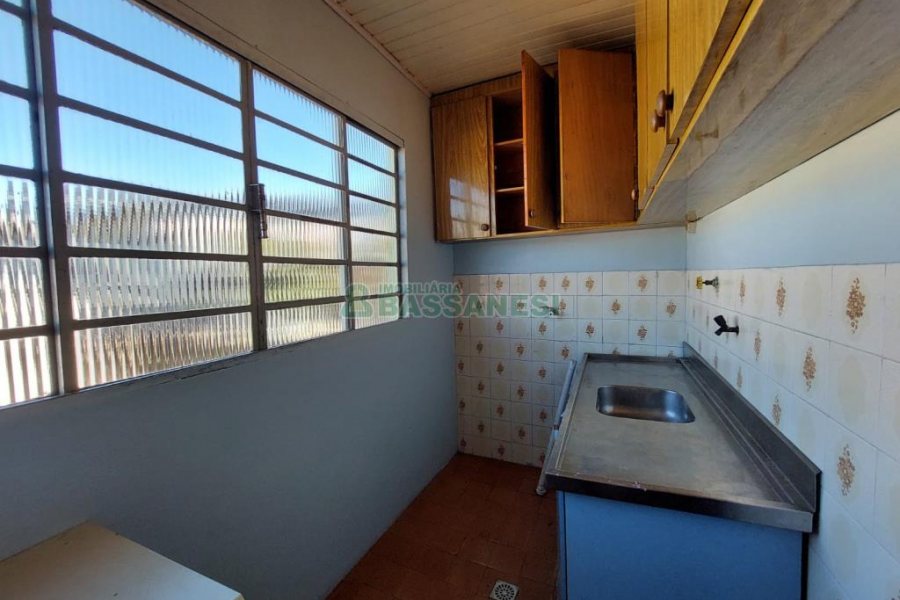 Casa com 96m², 3 dormitórios, 1 vaga, no bairro Bela Vista em Caxias do Sul para Alugar