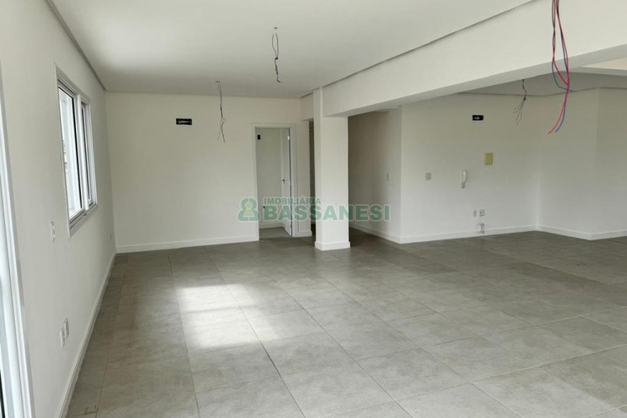 Sala com 86m², 1 vaga, no bairro Pio X em Caxias do Sul para Alugar