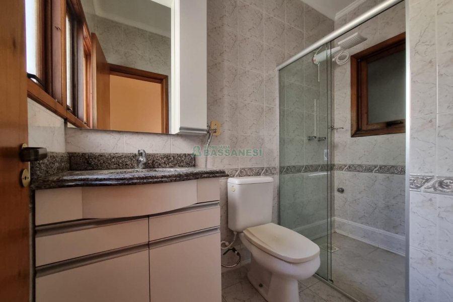 Apartamento com 100m², 3 dormitórios, 2 vagas, no bairro São Pelegrino em Caxias do Sul para Alugar ou Comprar