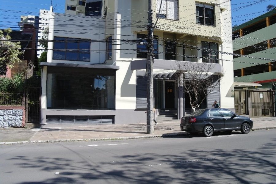 Loja com 1000m², no bairro Lourdes em Caxias do Sul para Alugar ou Comprar
