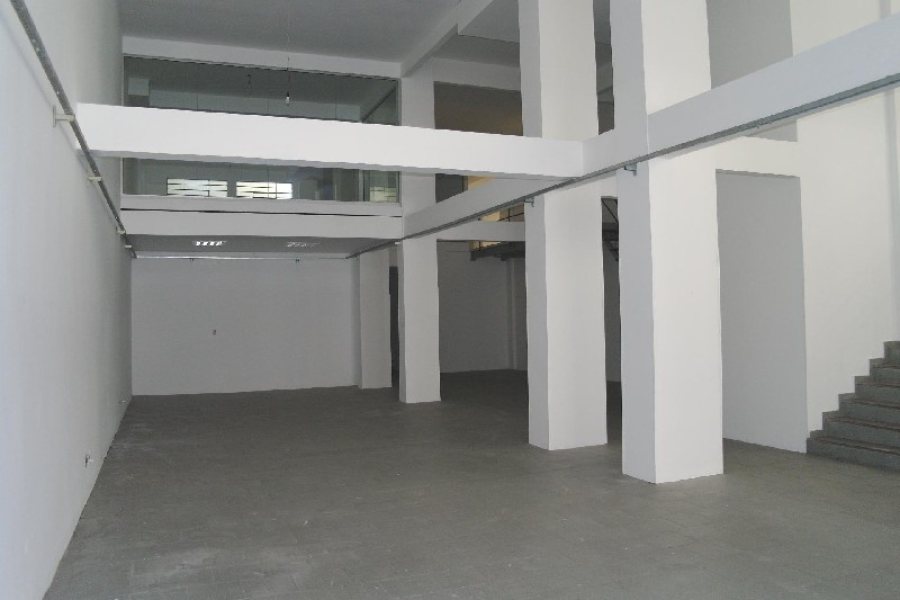 Loja com 1000m², no bairro Lourdes em Caxias do Sul para Alugar ou Comprar