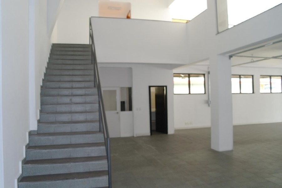 Loja com 1000m², no bairro Lourdes em Caxias do Sul para Alugar ou Comprar