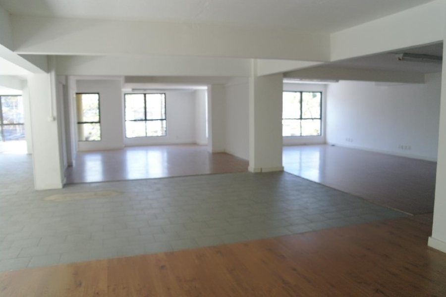 Loja com 1000m², no bairro Lourdes em Caxias do Sul para Alugar ou Comprar