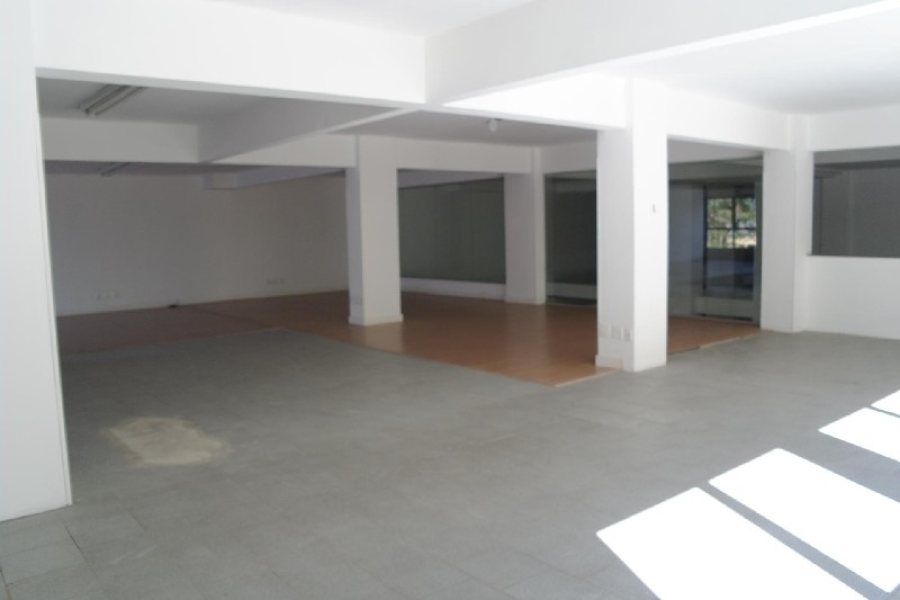 Loja com 1000m², no bairro Lourdes em Caxias do Sul para Alugar ou Comprar