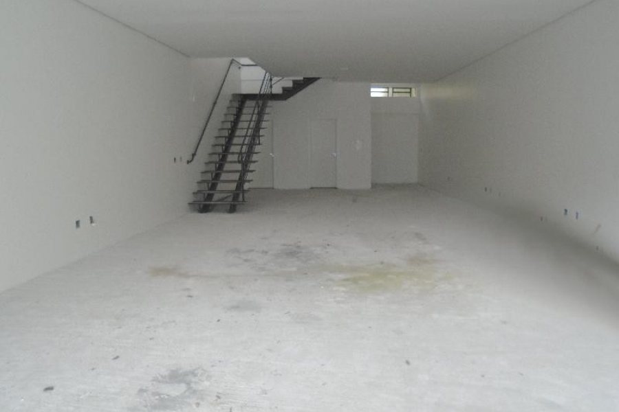 Loja com 268m², no bairro Jardim América em Caxias do Sul para Comprar