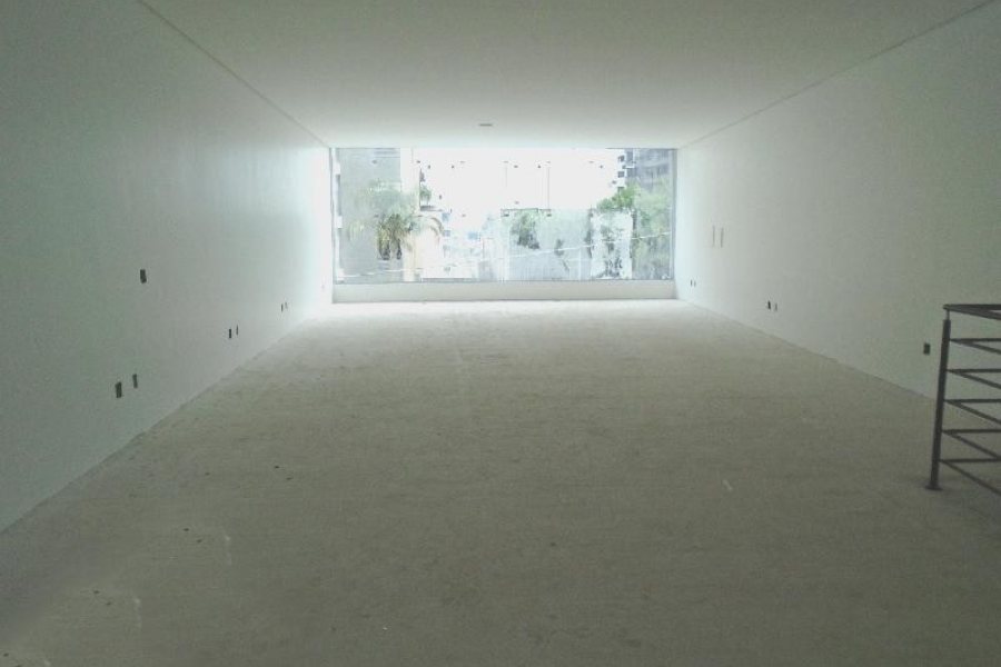 Loja com 260m², no bairro Jardim América em Caxias do Sul para Comprar
