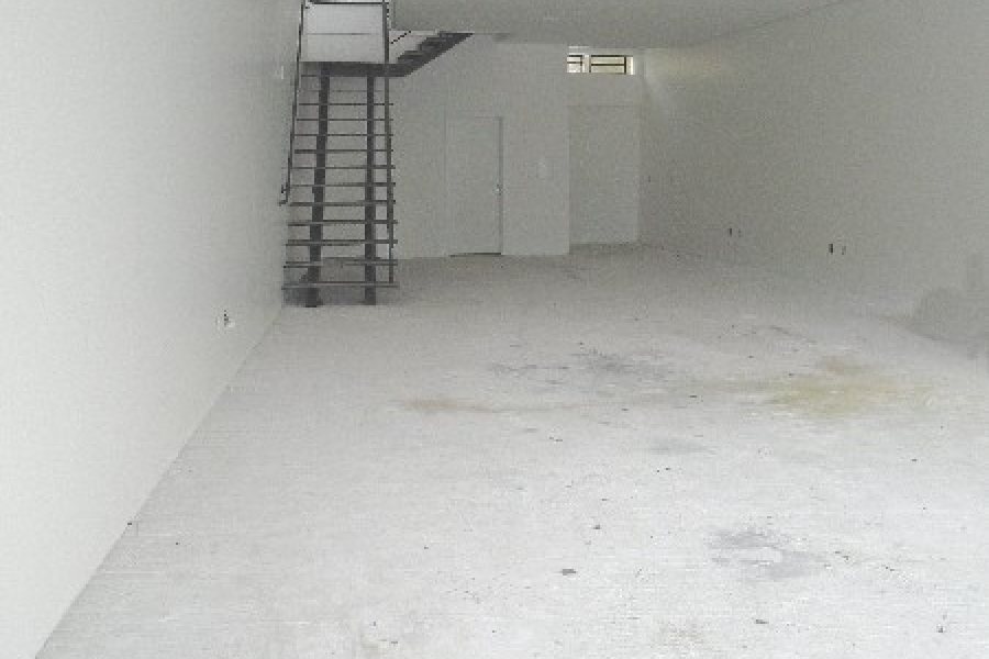 Loja com 260m², no bairro Jardim América em Caxias do Sul para Comprar
