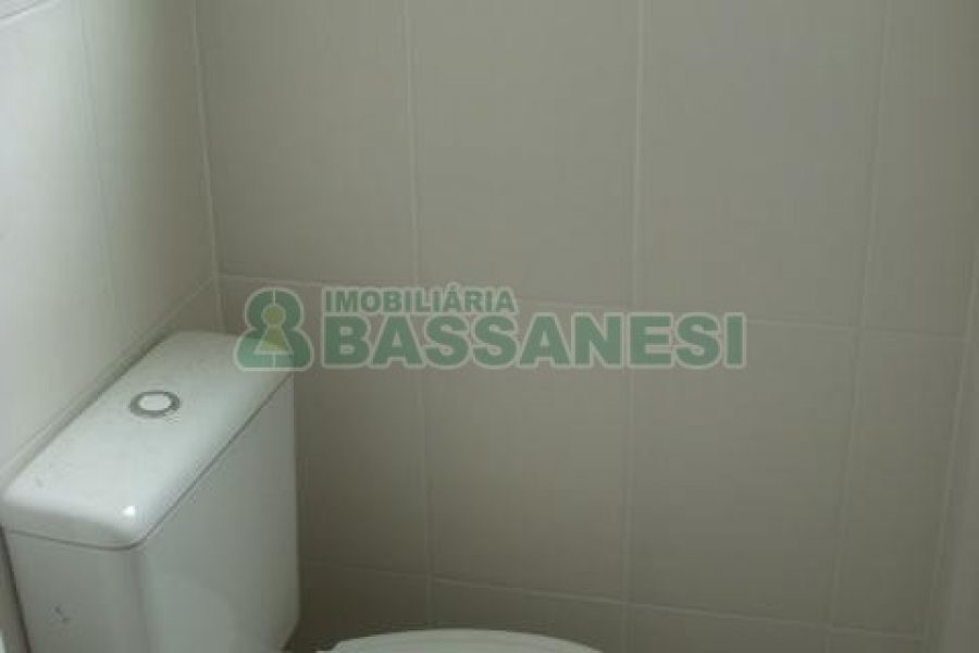 Loja com 120m², no bairro Rio Branco em Caxias do Sul para Alugar