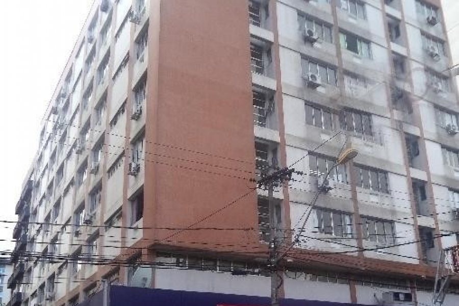 Sala com 21m², no bairro Centro em Caxias do Sul para Alugar
